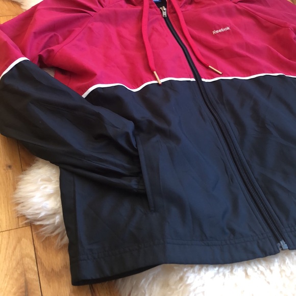 REEBOK full zip track jacket in red, black and white. Size Medium. - Picture 4 of 13